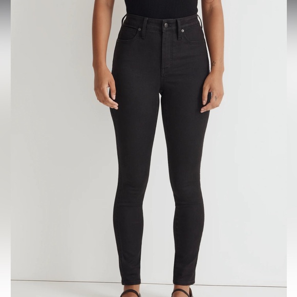 Madewell Curvy High-Rise Skinny in Black Forest - Picture 2 of 8